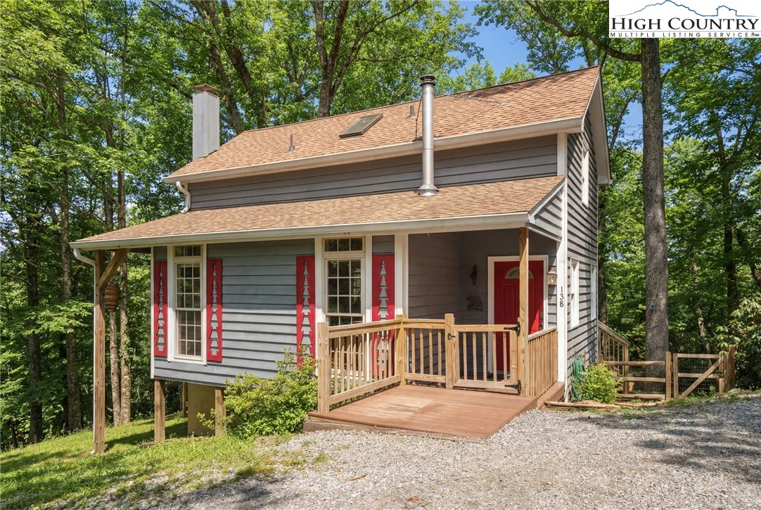 Image number 1 for the current listing