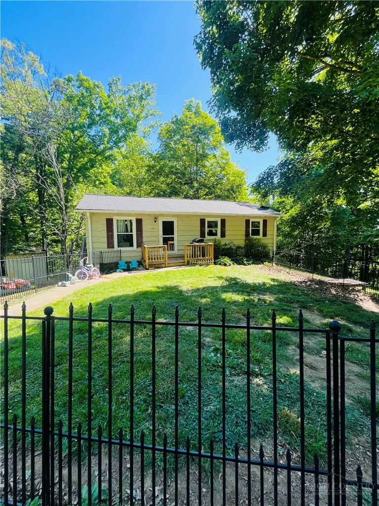 Image number 1 for the current listing