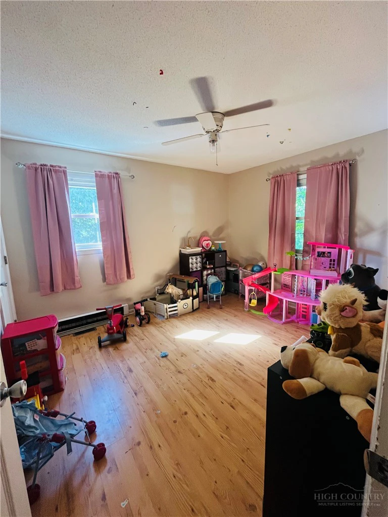 Image number 7 for the current listing