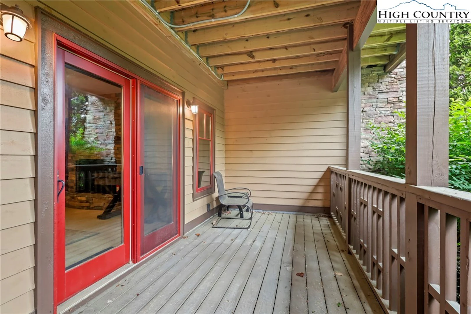 Image number 19 for the current listing