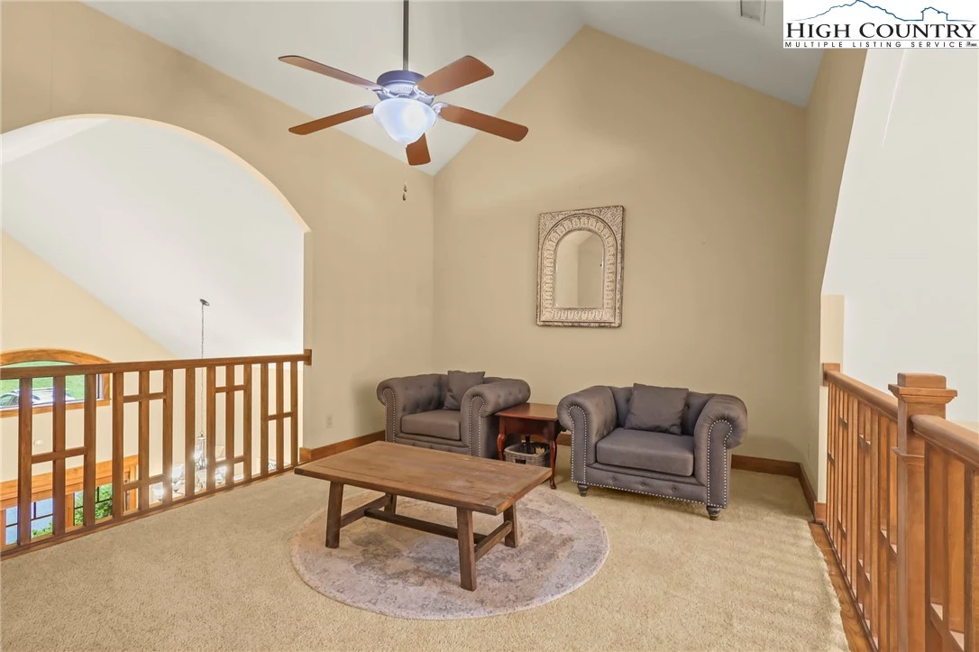 Image number 21 for the current listing
