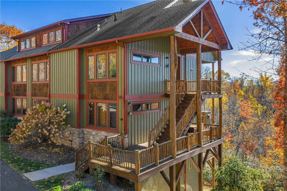 Image number 2 for the current listing