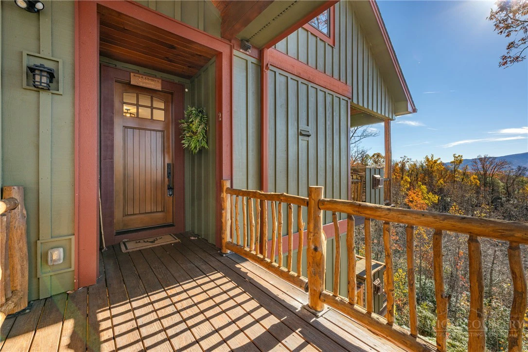 Image number 4 for the current listing
