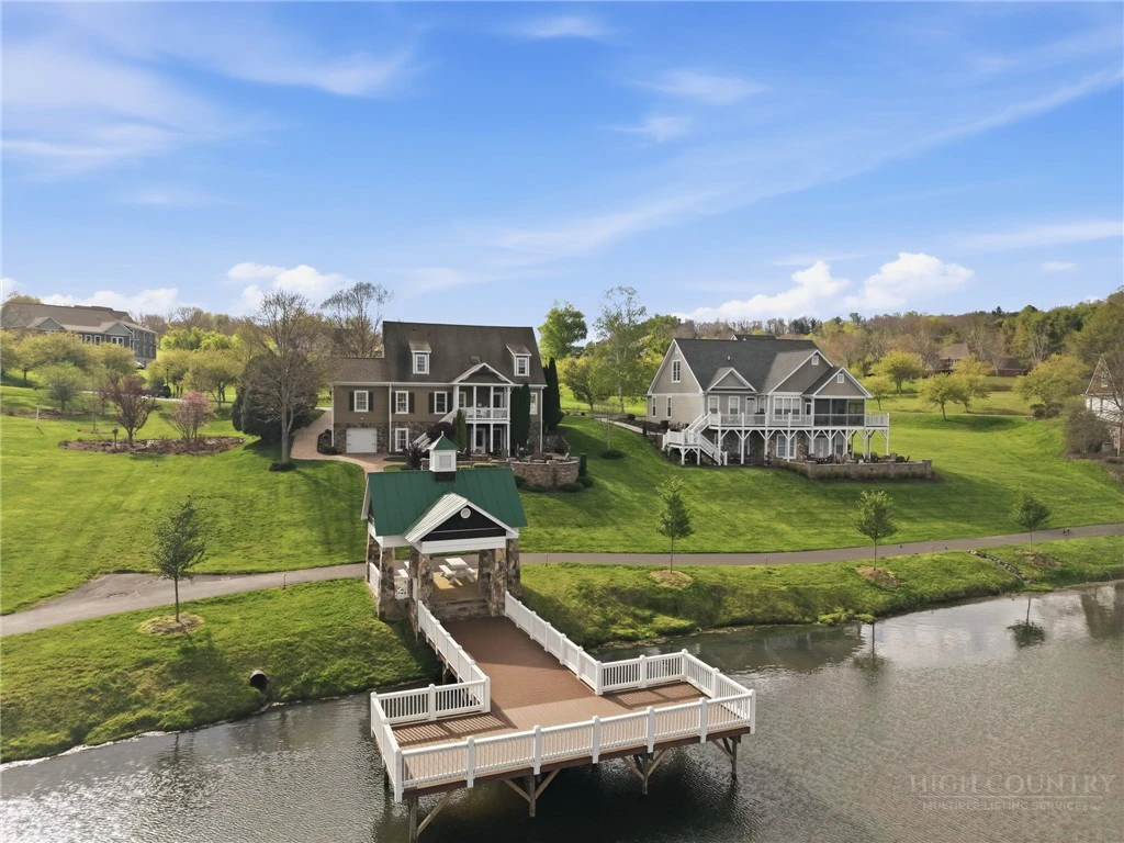 Image number 21 for the current listing