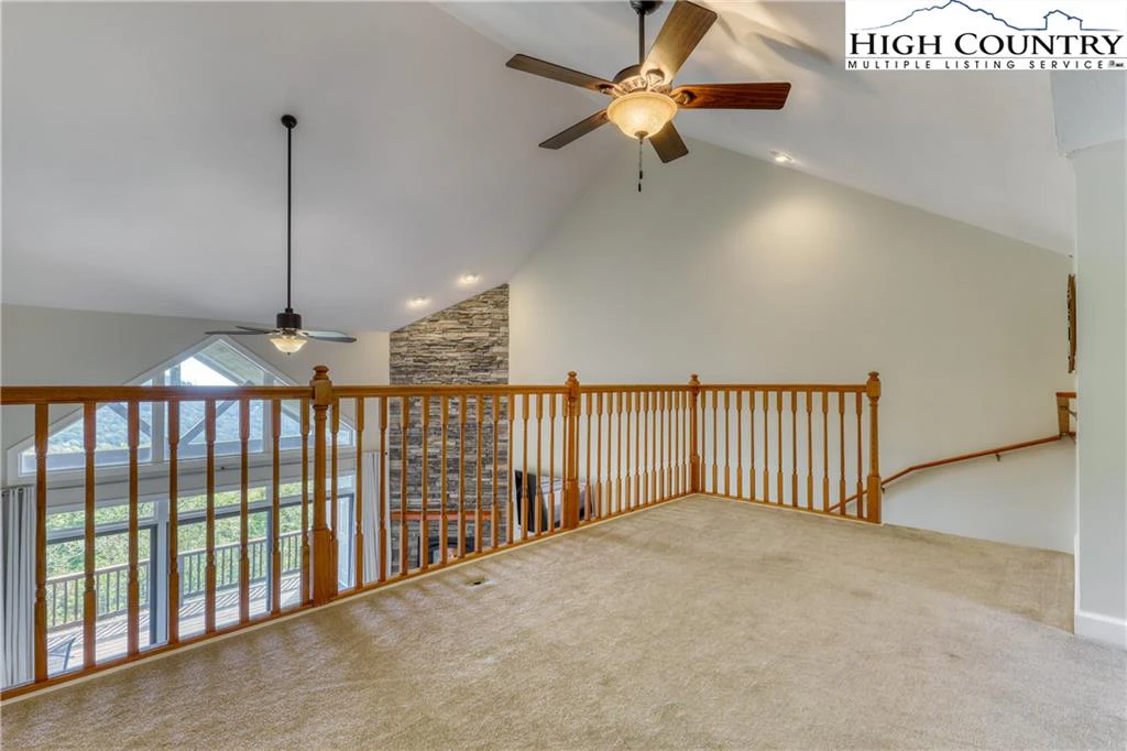 Image number 12 for the current listing