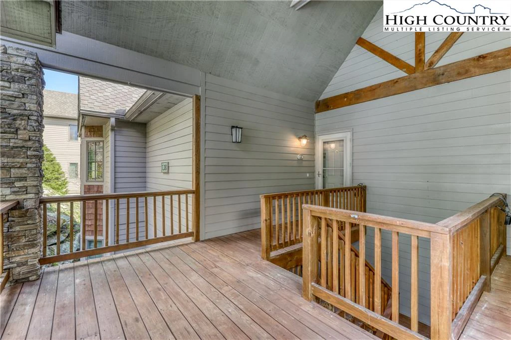 Image number 2 for the current listing