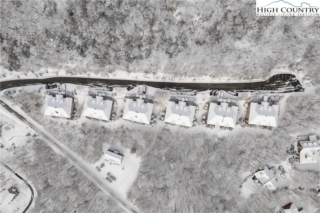 Image number 16 for the current listing