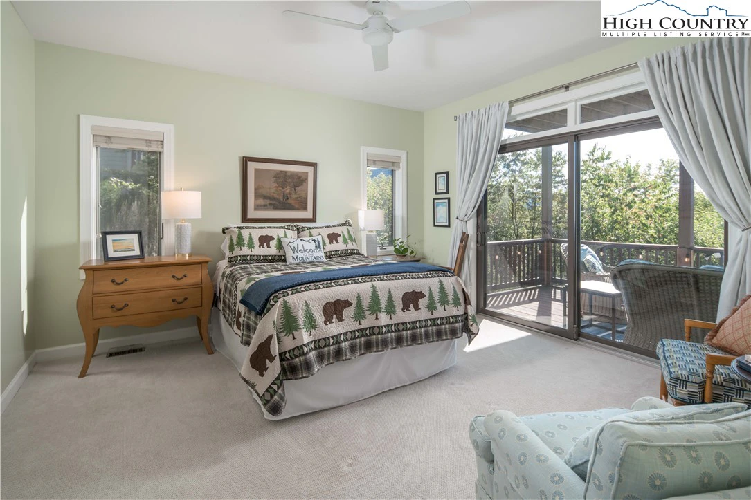 Image number 19 for the current listing