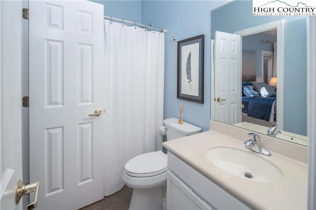 Image number 7 for the current listing