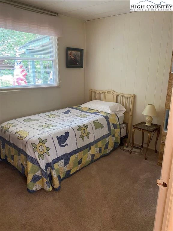 Image number 12 for the current listing