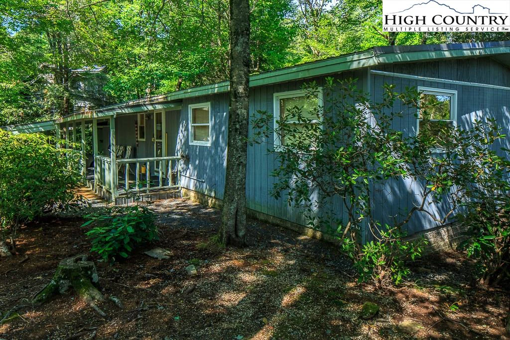 Image number 7 for the current listing