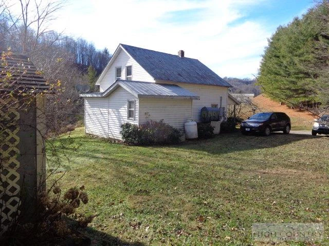 Image number 11 for the current listing