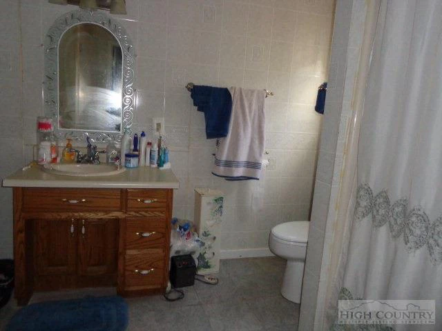 Image number 4 for the current listing