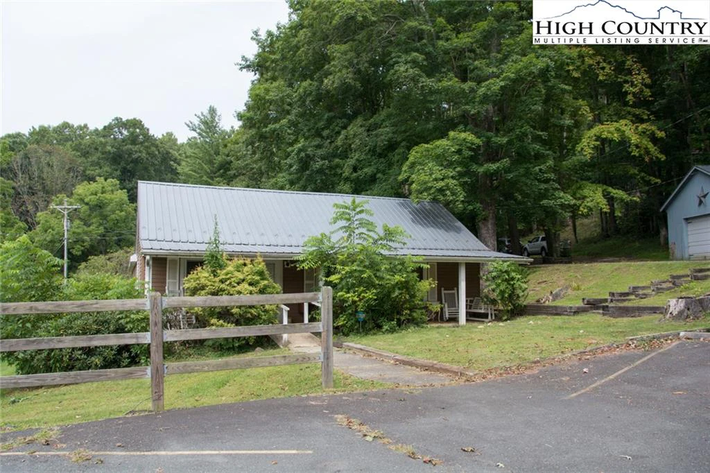 Image number 21 for the current listing