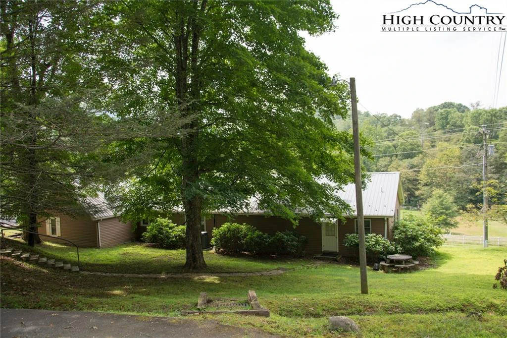 Image number 20 for the current listing