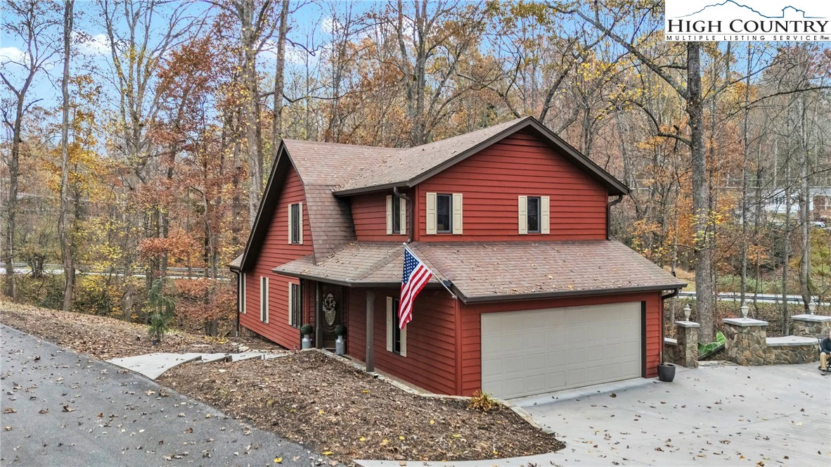 Image number 1 for the current listing