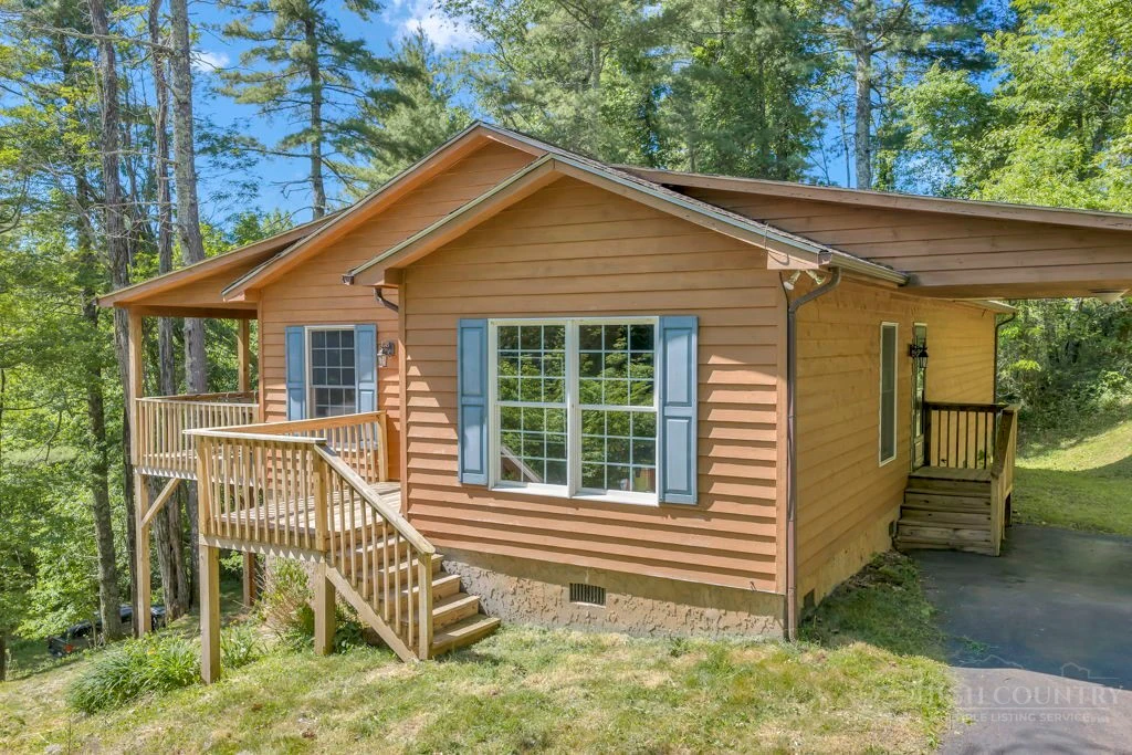Image number 2 for the current listing