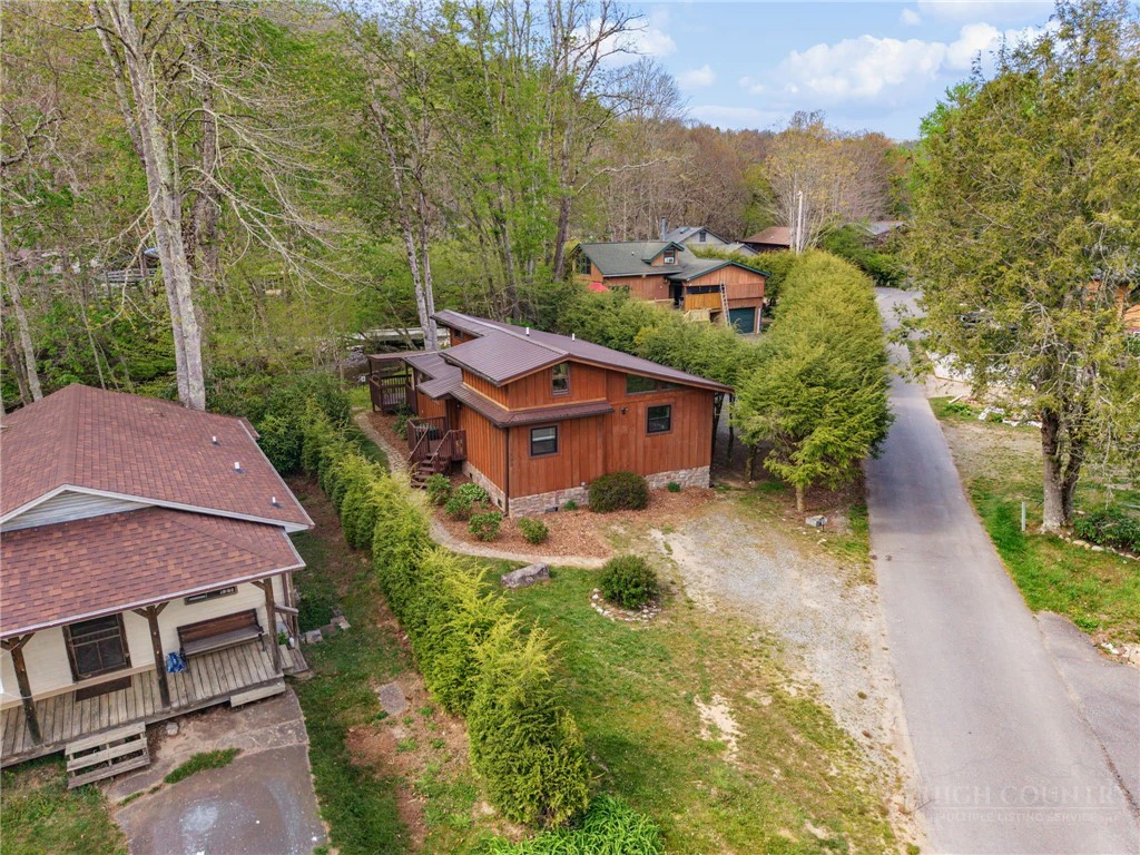 Image number 19 for the current listing