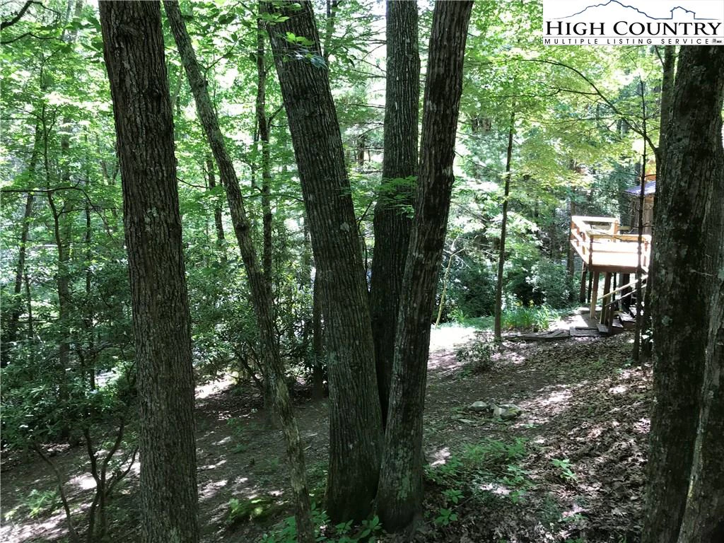 Image number 18 for the current listing