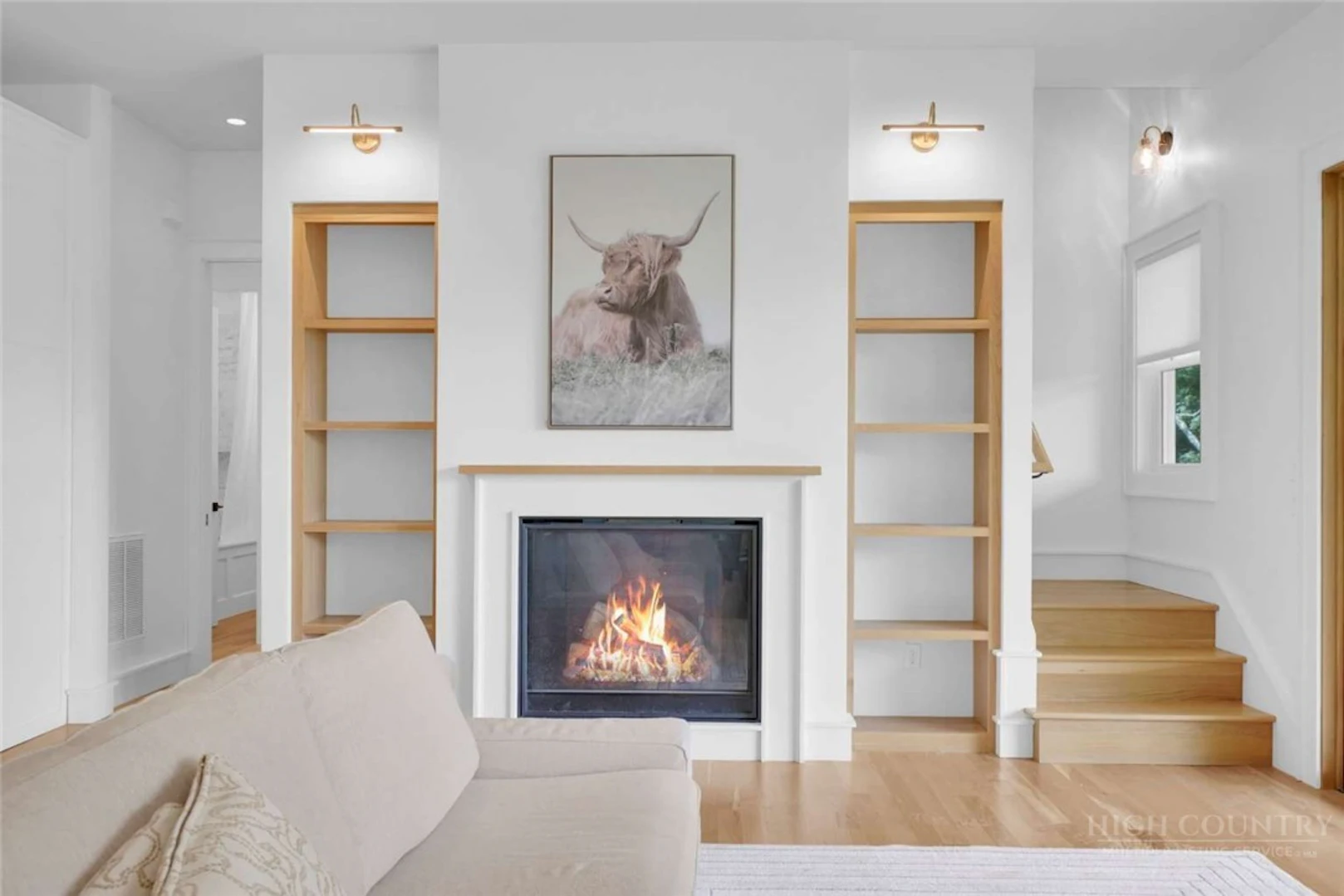 Image number 8 for the current listing