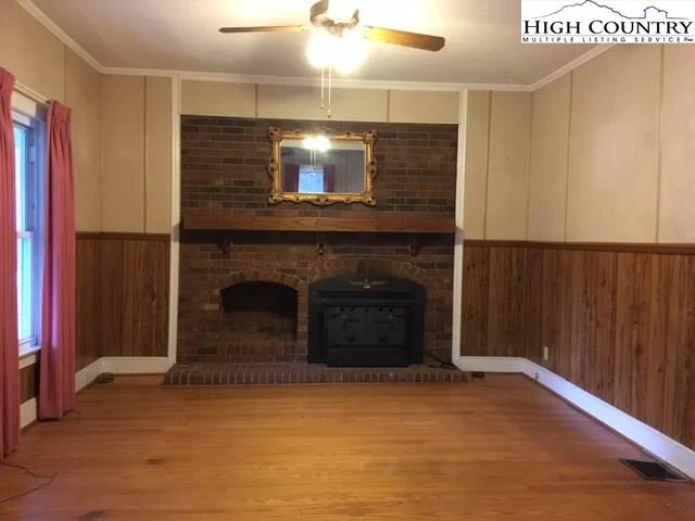 Image number 5 for the current listing