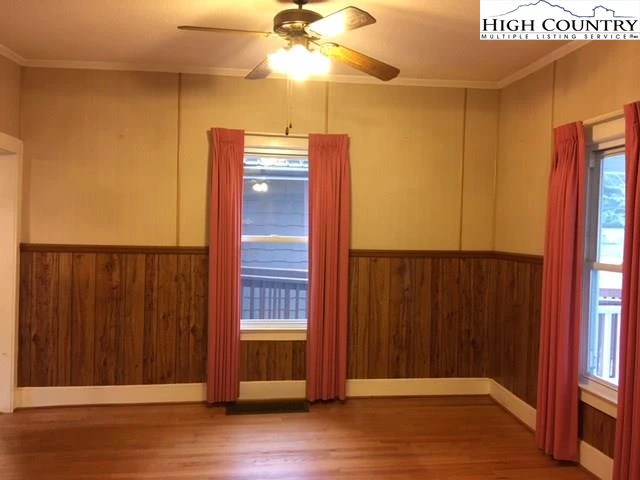 Image number 6 for the current listing