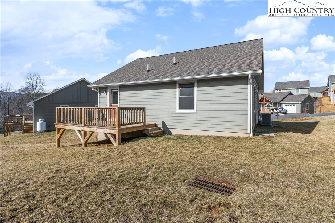 Image number 8 for the current listing