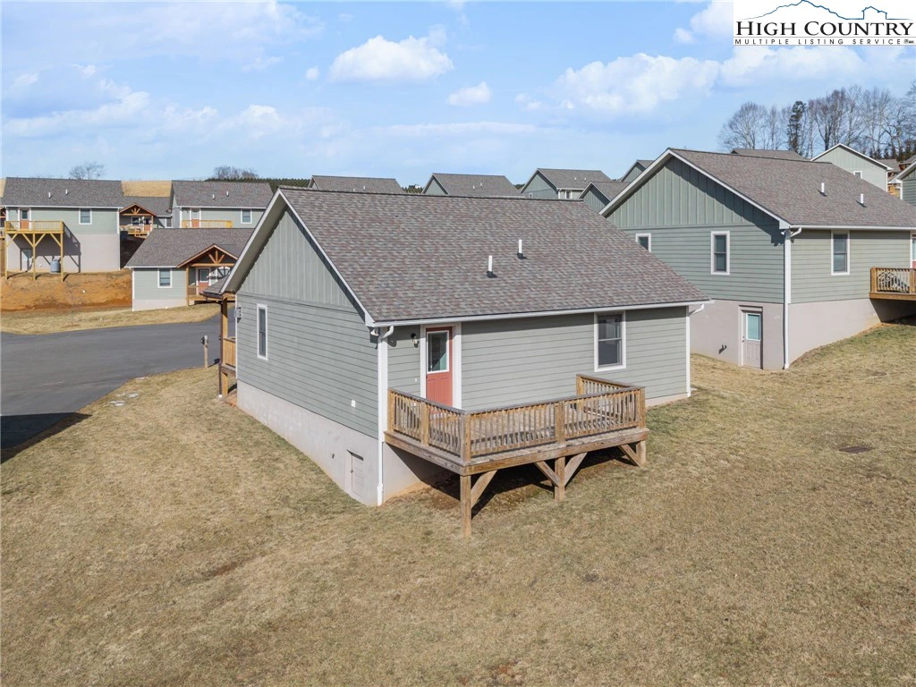 Image number 4 for the current listing