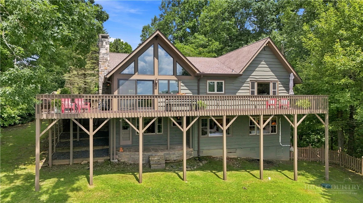 Image number 3 for the current listing