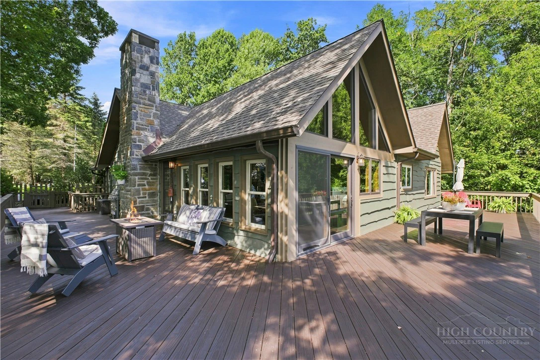 Image number 10 for the current listing