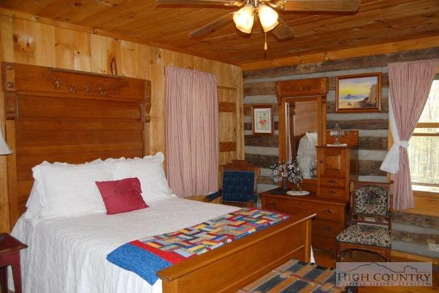 Image number 7 for the current listing