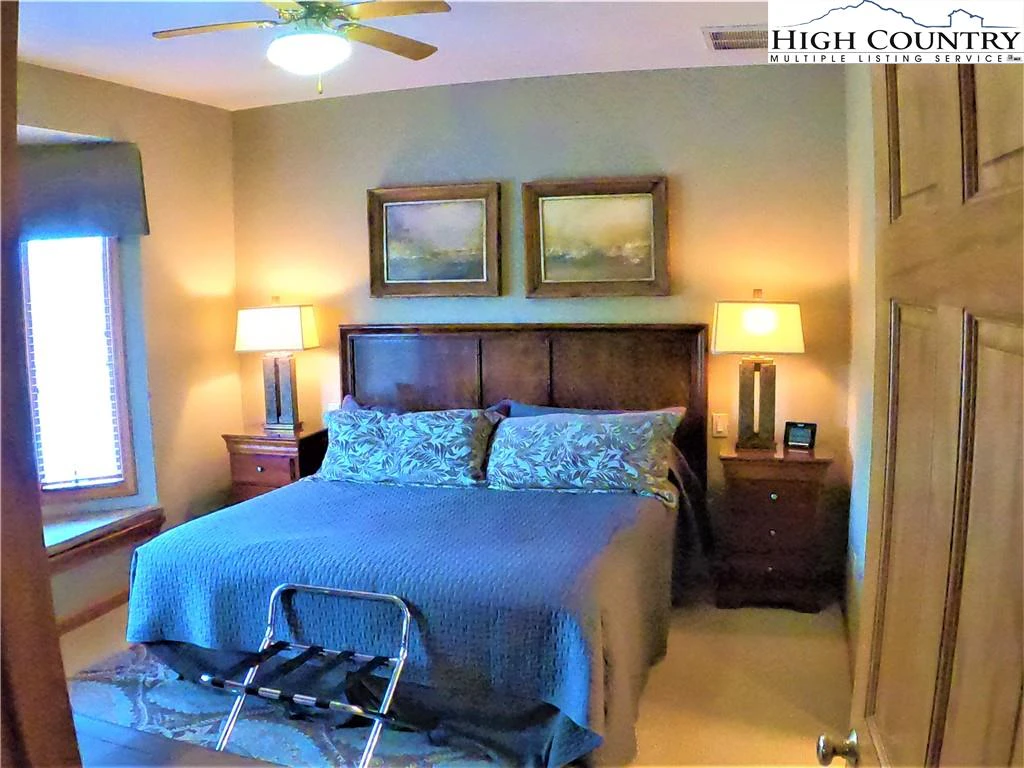 Image number 10 for the current listing