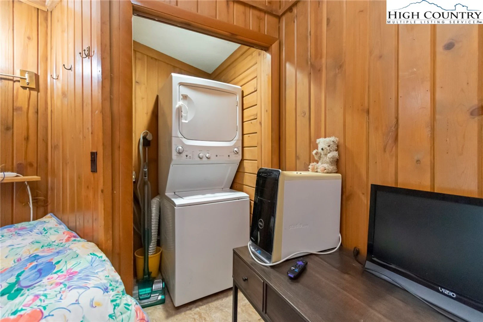 Image number 2 for the current listing