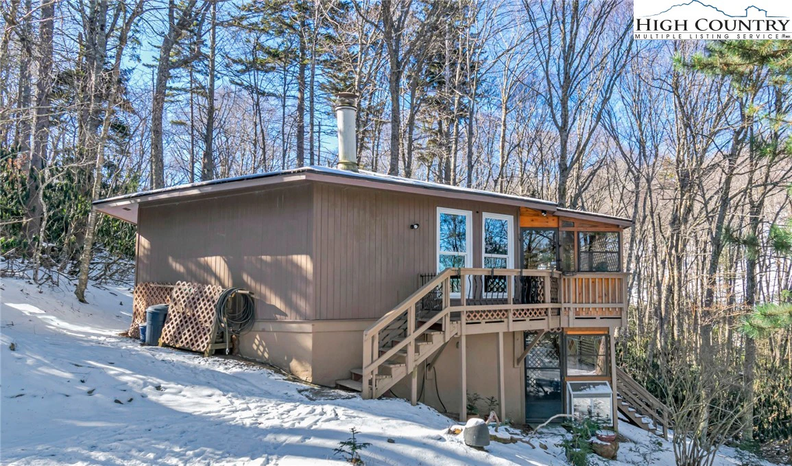 Image number 1 for the current listing