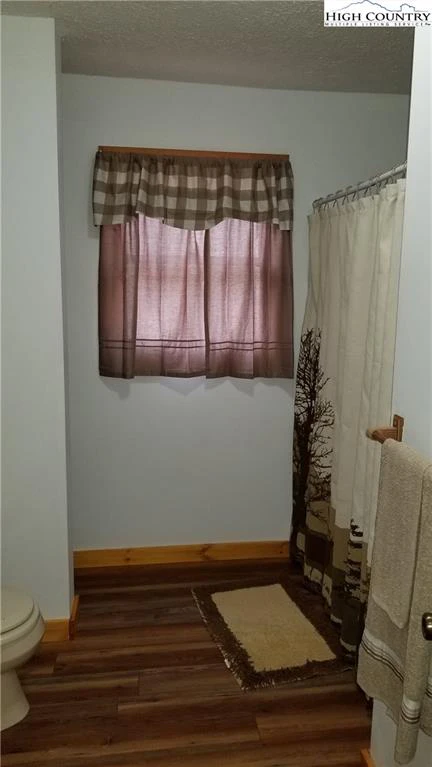 Image number 6 for the current listing