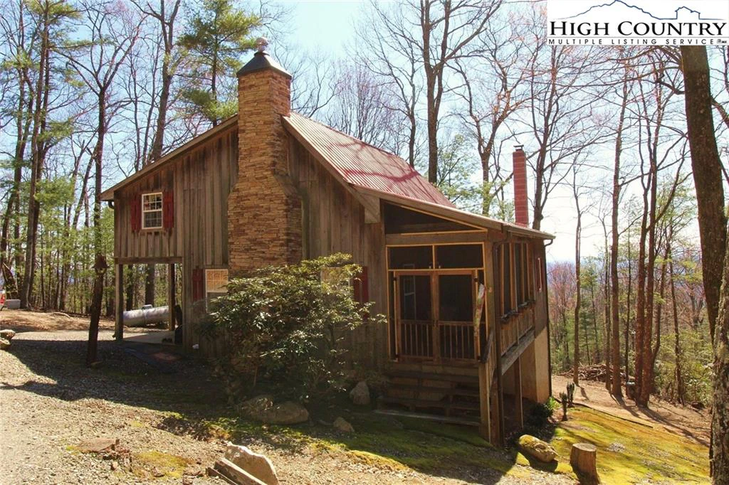 Image number 1 for the current listing