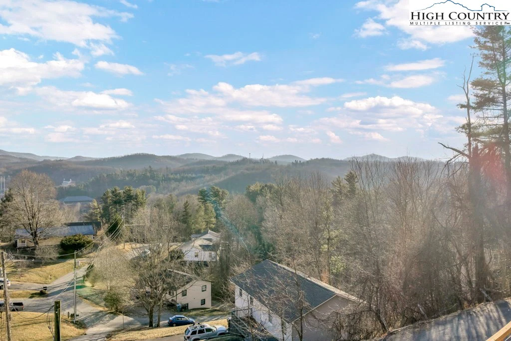 Image number 13 for the current listing