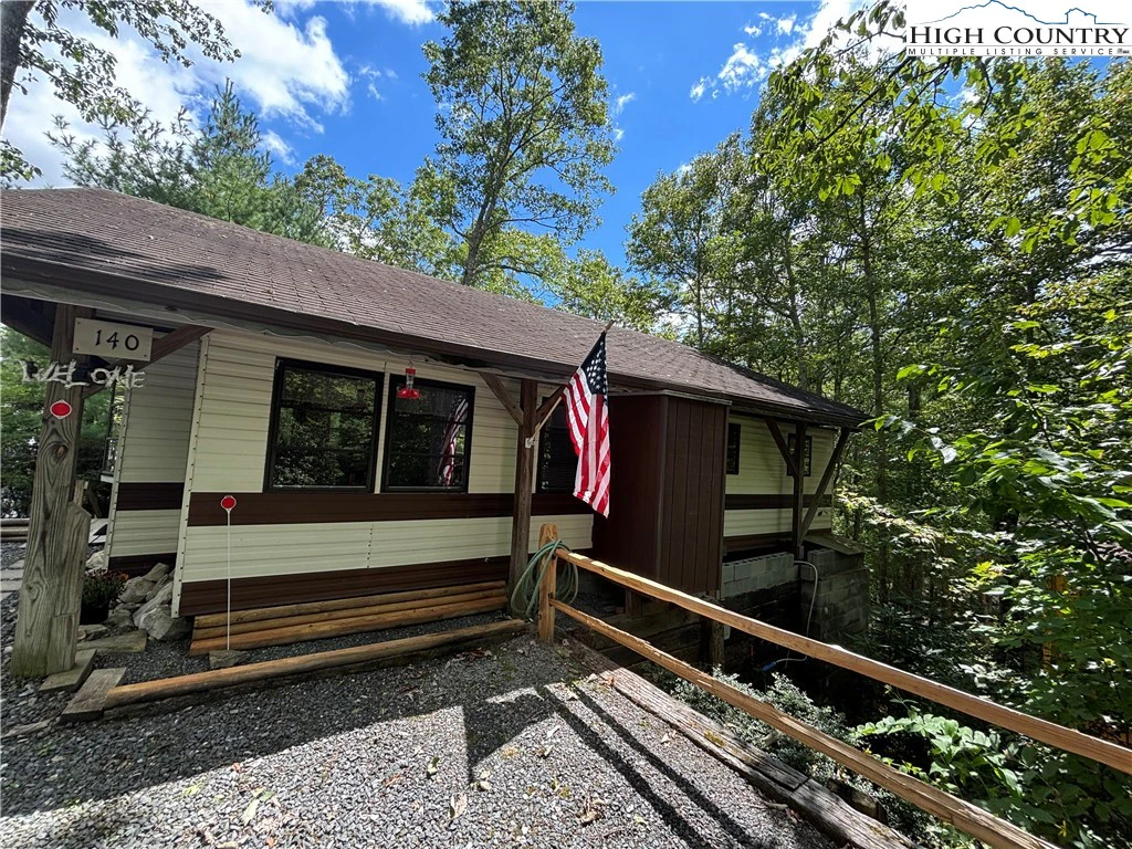 Image number 3 for the current listing
