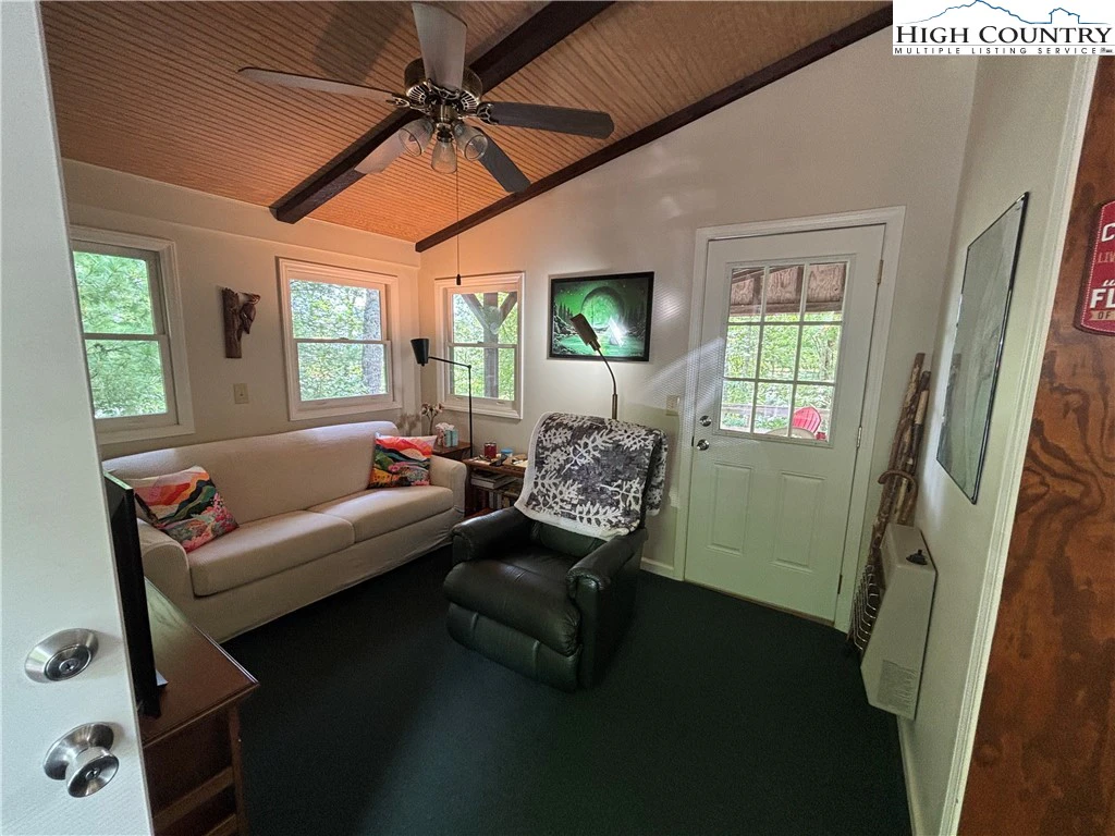 Image number 7 for the current listing