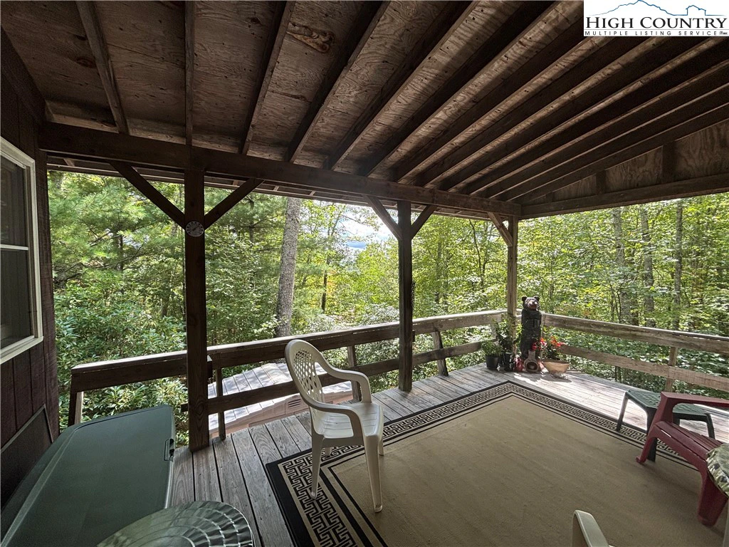 Image number 4 for the current listing