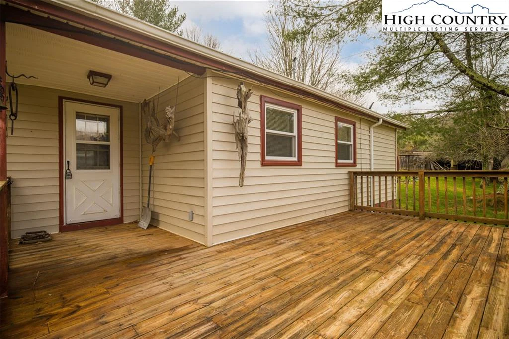 Image number 4 for the current listing
