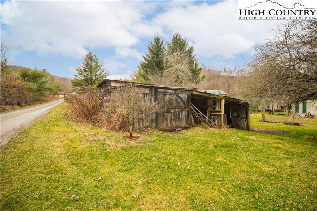 Image number 2 for the current listing