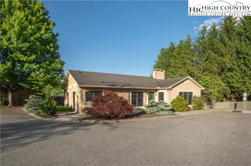 Image number 21 for the current listing