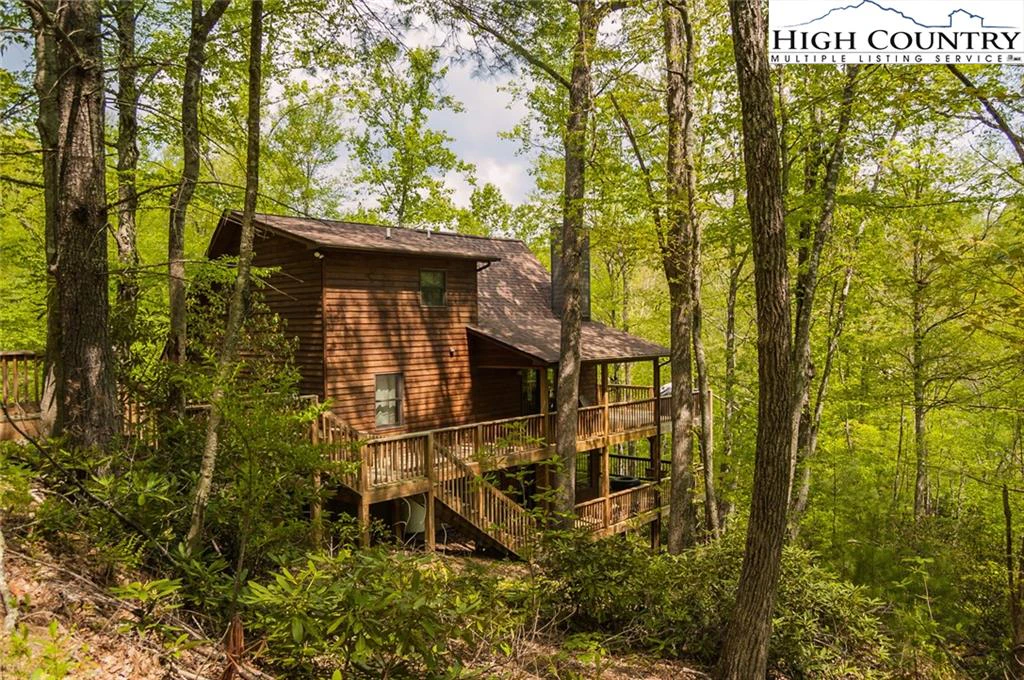 Image number 19 for the current listing