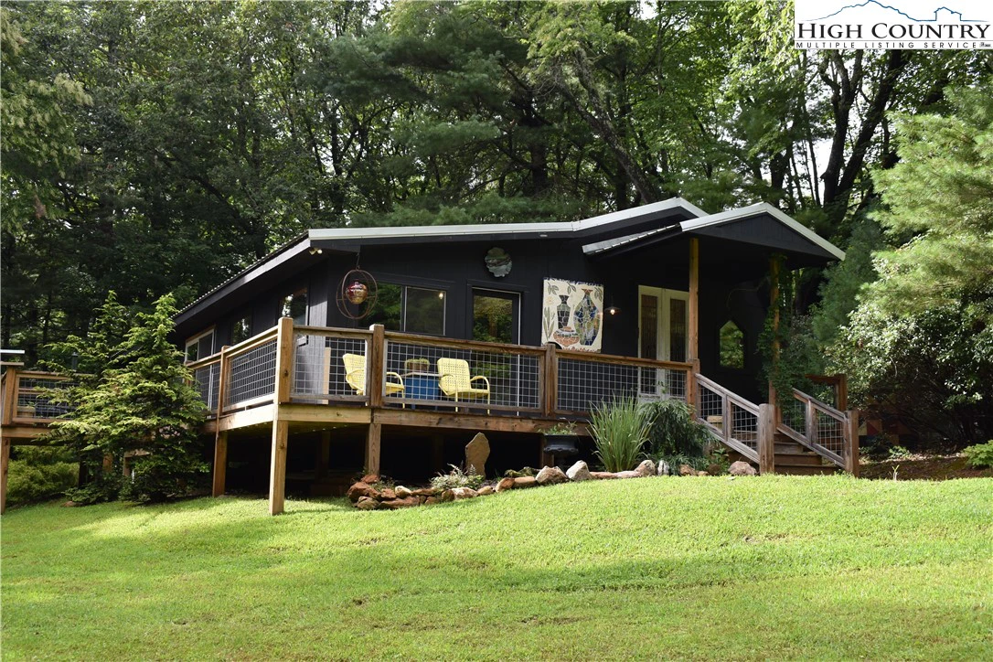 Image number 2 for the current listing