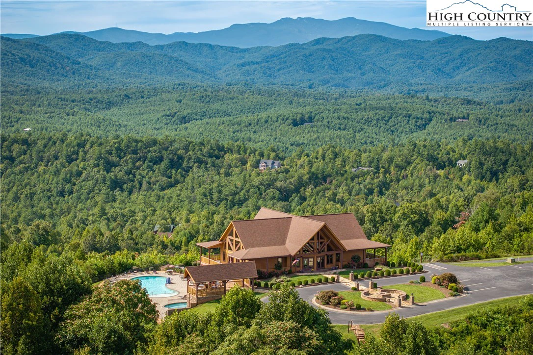 Image number 3 for the current listing
