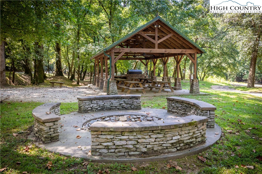Image number 8 for the current listing