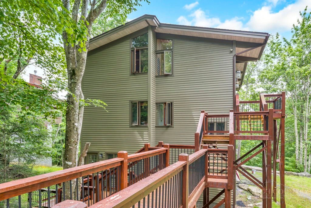 Image number 21 for the current listing