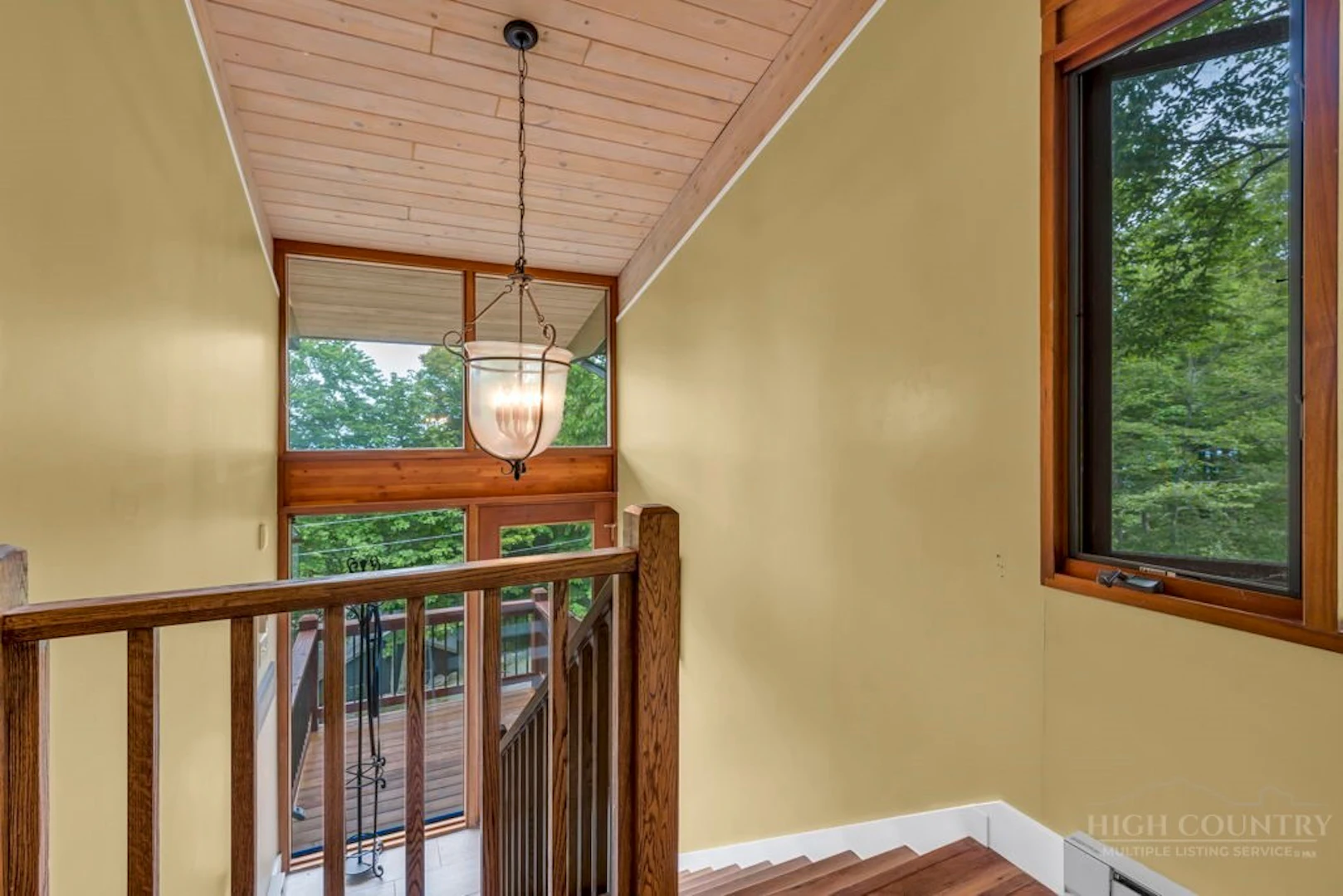 Image number 4 for the current listing