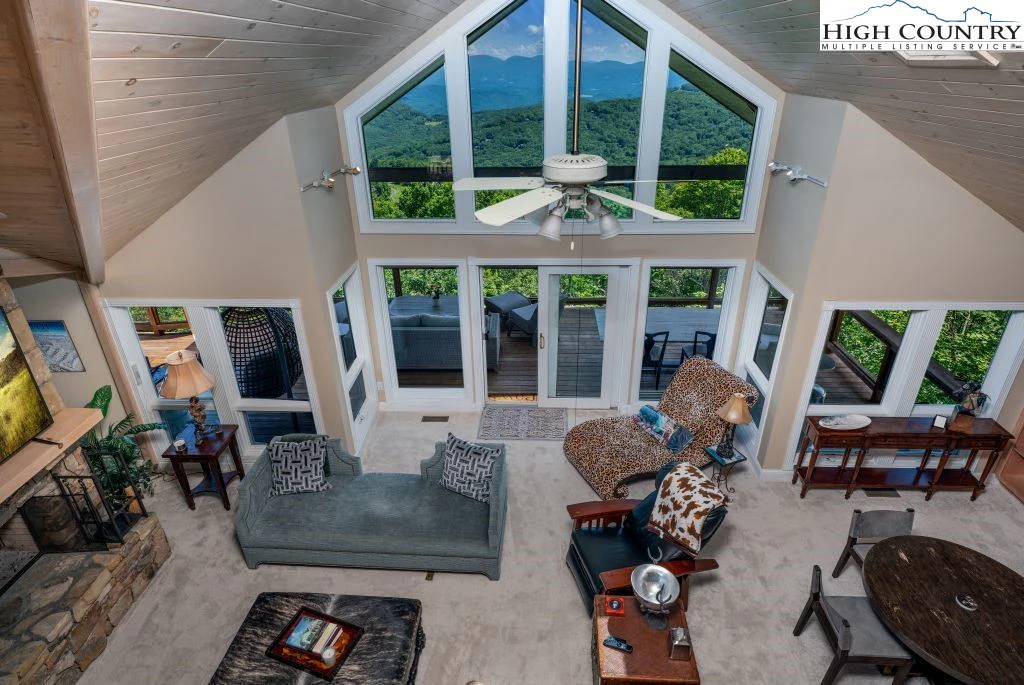 Image number 7 for the current listing